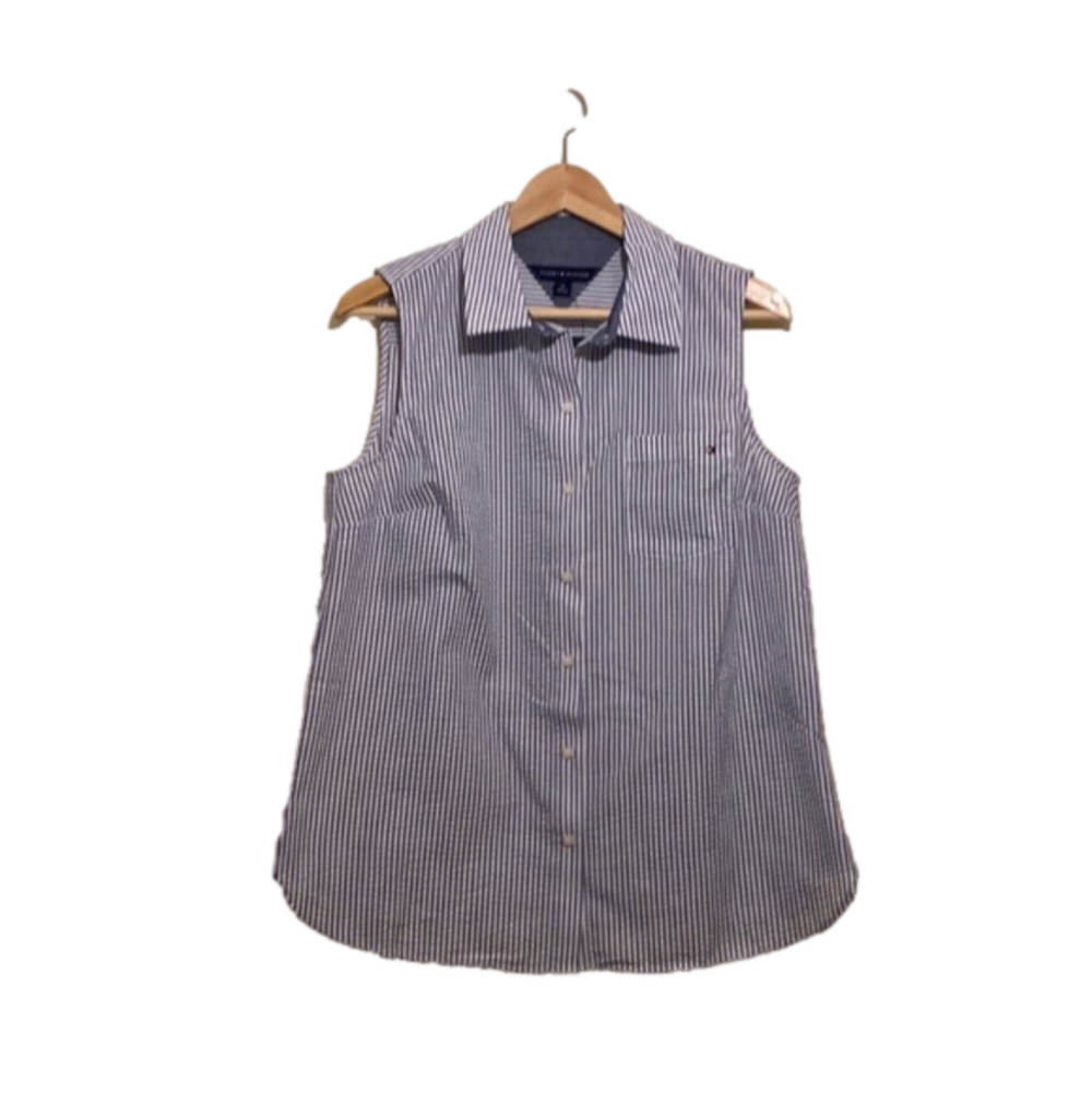 Tommy Hilfiger button down shirt . Size M . New